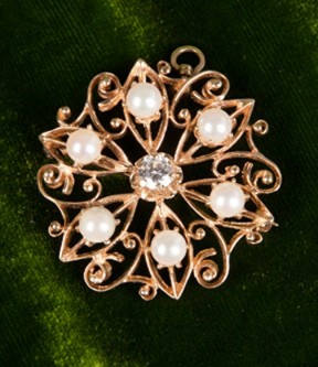 Pearl and Single Diamond Brooch/Pendant