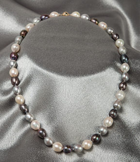 Tri-Color Pearl Necklace